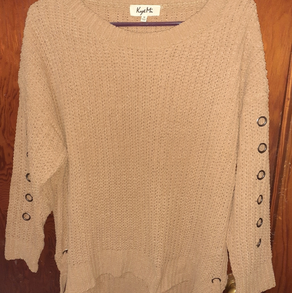 BOUTIQUE SWEATER